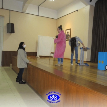 9º ano | O palco foi todo deles! 