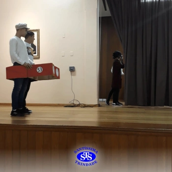 9º ano | O palco foi todo deles! 