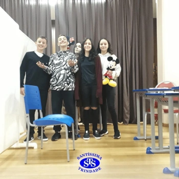 9º ano | O palco foi todo deles! 