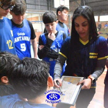 Santíssima e Sant’Anna participam de jogos amistosos de basquete
