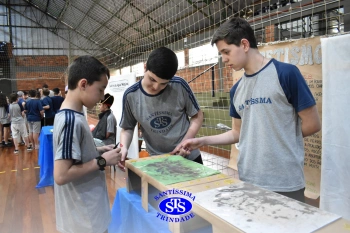 Brincando com a Ciência: experimentos científicos encantam as crianças!
