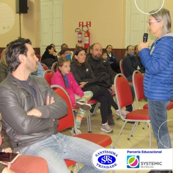 Reuniões com diversas equipes sobre a educação bilíngue 