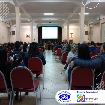 Reuniões com diversas equipes sobre a educação bilíngue 