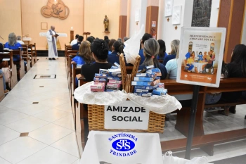 Profissionais participam de Celebração Eucarística em preparação à Páscoa