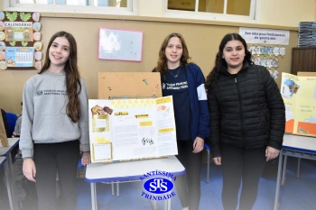 Apresentação de lapbooks sobre a cultura dos países formadares do Brasil | 6º ano