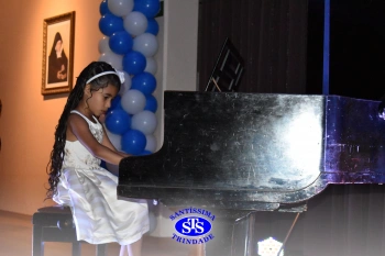 Recital Classes de Piano é marcado por lindas apresentações dos alunos