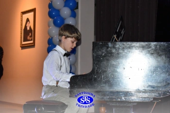 Recital Classes de Piano é marcado por lindas apresentações dos alunos
