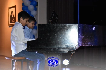 Recital Classes de Piano é marcado por lindas apresentações dos alunos