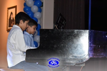 Recital Classes de Piano é marcado por lindas apresentações dos alunos