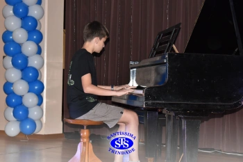 Recital Classes de Piano é marcado por lindas apresentações dos alunos