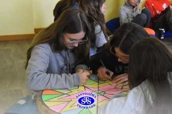Alunos celebram a ancestralidade durante círculo de construção da paz 
