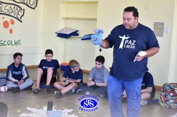 Alunos celebram a ancestralidade durante círculo de construção da paz 