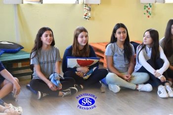 Alunos celebram a ancestralidade durante círculo de construção da paz 