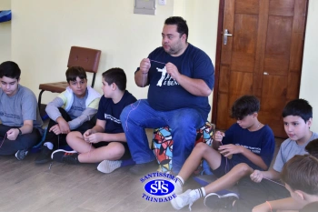 Alunos celebram a ancestralidade durante círculo de construção da paz 