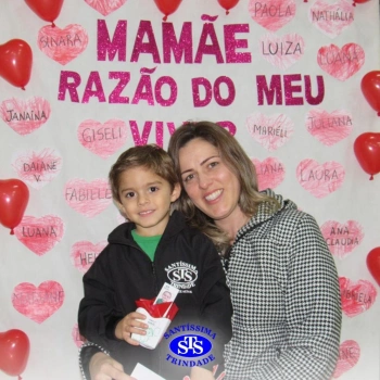 Infantil 3 | Crianças encantam as mães durante a homenagem