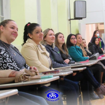 Infantil 3 | Crianças encantam as mães durante a homenagem