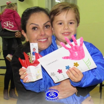 Infantil 3 | Crianças encantam as mães durante a homenagem