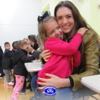 Infantil 3 | Crianças encantam as mães durante a homenagem