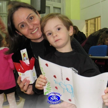 Infantil 3 | Crianças encantam as mães durante a homenagem