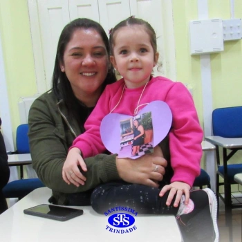 Infantil 3 | Crianças encantam as mães durante a homenagem