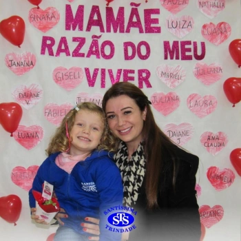 Infantil 3 | Crianças encantam as mães durante a homenagem
