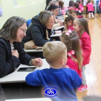 Infantil 3 | Crianças encantam as mães durante a homenagem