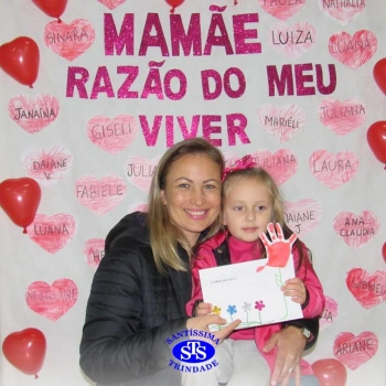 Infantil 3 | Crianças encantam as mães durante a homenagem