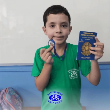 Alunos recebem passaporte da leitura | 1º ano