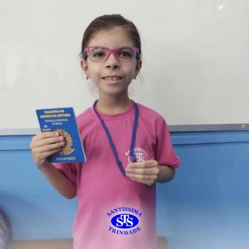 Alunos recebem passaporte da leitura | 1º ano