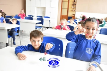 Alunos confeccionam sinos a partir de cápsulas de café | Inf. 4