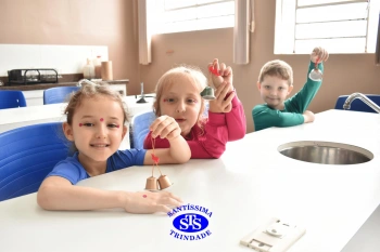 Alunos confeccionam sinos a partir de cápsulas de café | Inf. 4