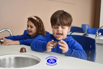 Alunos confeccionam sinos a partir de cápsulas de café | Inf. 4
