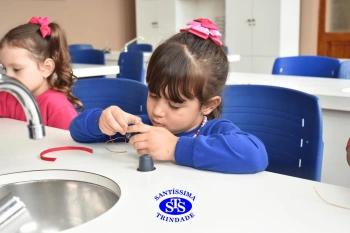 Alunos confeccionam sinos a partir de cápsulas de café | Inf. 4