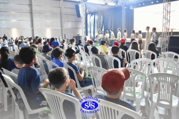 Alunos participam da
