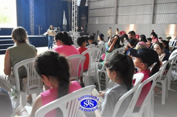 Alunos participam da