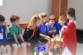 Vamos relembrar a Páscoa com as Celebrações dos alunos dos Anos Inicias?