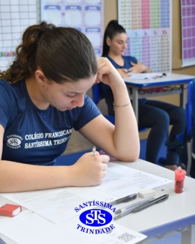 Estudantes colocam conhecimentos em prática na Prova Bimestral Anglo