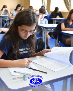 Estudantes colocam conhecimentos em prática na Prova Bimestral Anglo