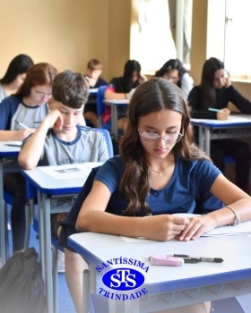 Estudantes colocam conhecimentos em prática na Prova Bimestral Anglo
