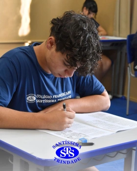 Estudantes colocam conhecimentos em prática na Prova Bimestral Anglo