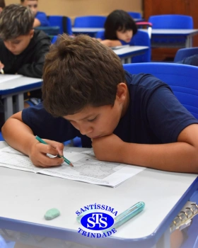 Estudantes colocam conhecimentos em prática na Prova Bimestral Anglo