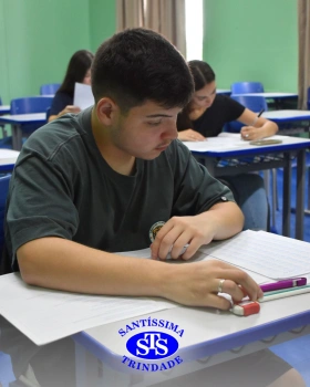 3ª série realiza Teste Vocacional AIP e faz visita à Universidade de Cruz Alta