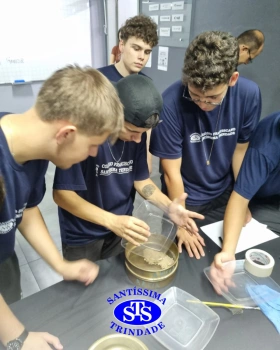 3ª série realiza Teste Vocacional AIP e faz visita à Universidade de Cruz Alta