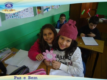 3º ano confeccionou um Rosário