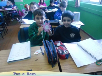 3º ano confeccionou um Rosário