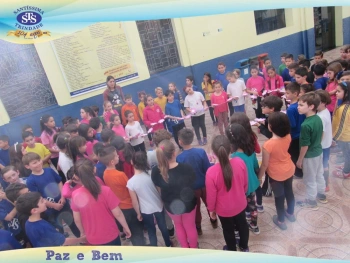 3º ano confeccionou um Rosário