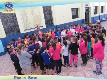 3º ano confeccionou um Rosário