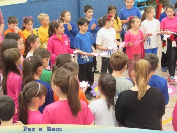 3º ano confeccionou um Rosário