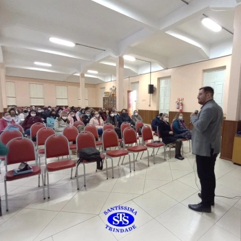Professores reunidos para estudar