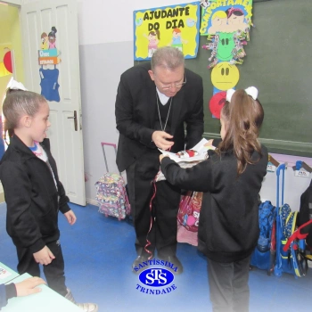 Dom Nélio, Bispo Diocesano, visita o Santíssima 